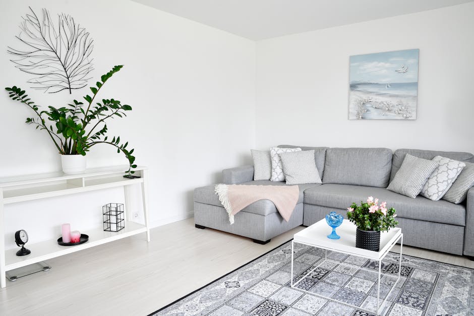 Wersalka czy tapczan? Różnice, praktyczne plusy i minusy oraz jak wybrać bez pomyłki